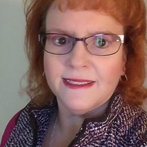 Meet your Posher, Deanna